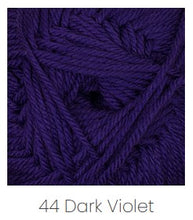 Load image into Gallery viewer, Cascade 220 Superwash Merino Yarn