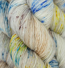 Load image into Gallery viewer, MadelineTosh Tosh Merino Light