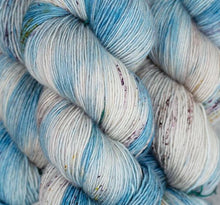 Load image into Gallery viewer, MadelineTosh Tosh Merino Light