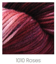 Load image into Gallery viewer, Cascade 220 Superwash Hand Paints
